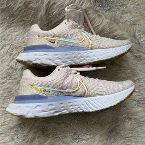 Nike React Infinity FlyKnit Light Pink Women's Athletic Shoes Size 8